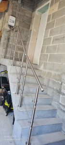 Photo de galerie - Montage garde corps inox