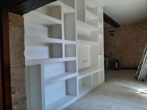 Photo de galerie - Étagère en placoplâtre