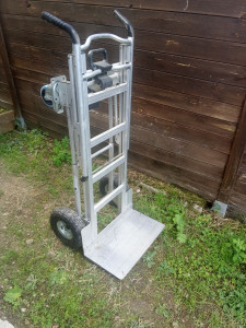 Photo de galerie - Diable multipositions a louer 