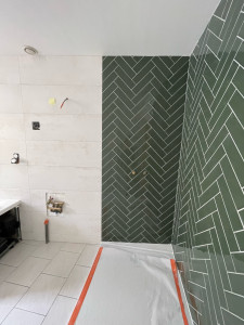 Photo de galerie - Pose faïence chevron et 30x90