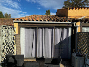 Photo de galerie - Pose d’une gouttière 