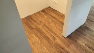 Photo de galerie - Pose parquet flottant 
