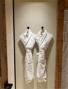 Photo de galerie - Je fais menage dans le chalet aussi 