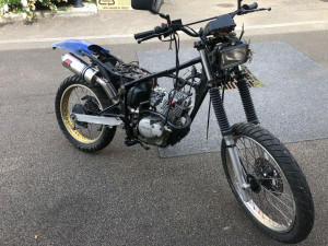 Photo de galerie - Rénovation Suzuki 125DR