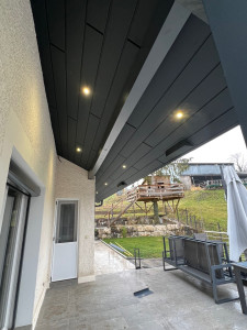 Photo de galerie - Lambris alu prefa P10 noir 