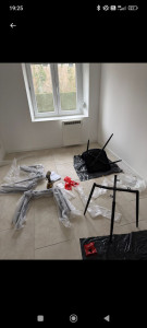 Photo de galerie - Montage de chaise