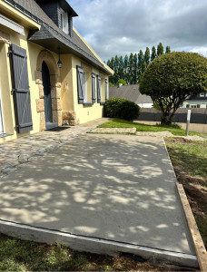 Photo de galerie - Terrasse de 12m2 en béton chez notre client. 