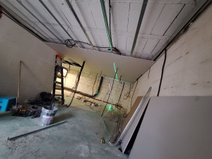 Photo de galerie - Spécialisé en plâtre et plafonds suspendus - précision, professionnalisme et haute qualité

