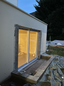 Photo de galerie - Je suis une particulier Ouverture du mur pour installer baie vitré et aménagement pour accès au jardin