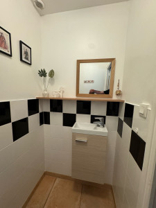 Photo de galerie - Pause d’un lave mains avec réseaux 