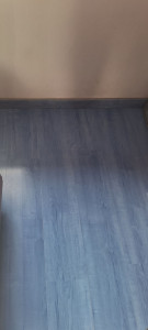 Photo de galerie - Réalisation pose parquet et plinthes 