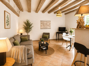 Photo de galerie - Je m'occupe également de la création et de l'optimisation des annonces de mes clients. Cette photo illustre le soin et l'attention que j'apporte à chacune de mes prestations.