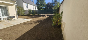 Photo de galerie - Engazonnement après.