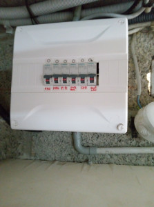 Photo de galerie - Mise en place tableau électrique 