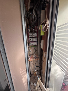 Photo de galerie - Avant remplacement tableau 