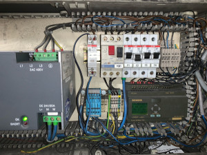 Photo de galerie - électricité en entreprise 