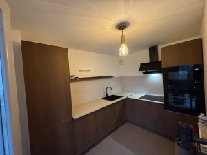 Photo de galerie - Pose de cousine 