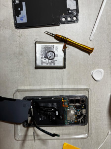 Photo de galerie - Remplacement batterie samsung s21