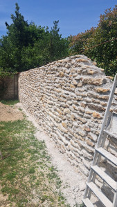 Photo de galerie - Nous  feson  des murs en pierre 