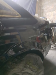 Photo de galerie - Debocelage et mise en peinture aile ARG+parc choc...