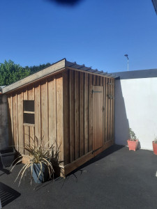 Photo de galerie - Abri de jardin sur mesure (mélèze)