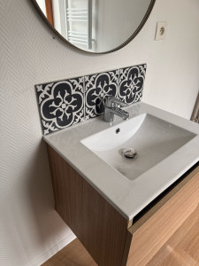 Photo de galerie - Remplacement vasque + rangée de carrelage 