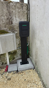 Photo de galerie - Installation borne IRVE . 