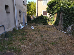 Photo de galerie - Nettoyage d'une cour arrière. au début...