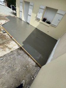 Photo de galerie - Réalisation d’une terrasse béton (2)