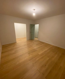 Photo de galerie - Pose d'un parquet en chêne