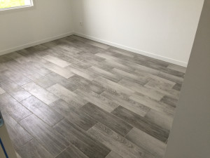 Photo de galerie - Pose de carrelage au sol