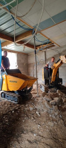 Photo de galerie - Mini pelle avec dumper terrassement et création d'une dalle béton