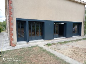 Photo de galerie - Rénovation plus habillage de baie vitrée