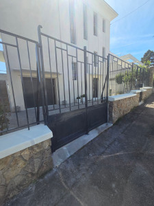 Photo de galerie - Rénovation extérieur d'une grille. 