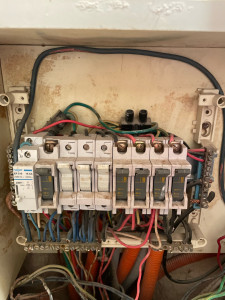 Photo de galerie - Réfection de tableau triphasé