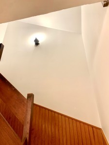 Photo de galerie - Enduit + peinture hall d’escalier 
