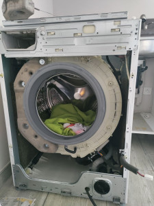 Photo de galerie - Diagnostic d'un lave linge qui fuit