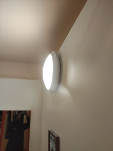 Photo de galerie - Ajout d’hublot à led ,capteur intégré 