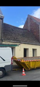 Photo de galerie - Chantier, toiture avant intervention dépose complète avec charpente