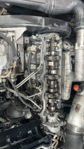 Photo de galerie - Remplacement du joint de cache culbuteur 