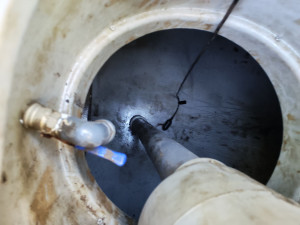 Photo de galerie - Vidange est nettoyage cuve 300litres