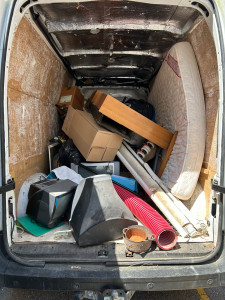 Photo de galerie - Intervention chez un particulier pour débarras.