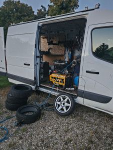 Photo de galerie - Changement de pneu