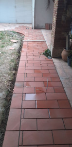 Photo de galerie - Chape plus pose de carreaux en terre cuite