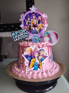 Photo de galerie - « Bonjour à tous ! Je suis ravie de vous annoncer les délices d’Éclat Gourmand : des empanadas, des flans et des bizcochos faits maison, à découvrir très bientôt ! » 