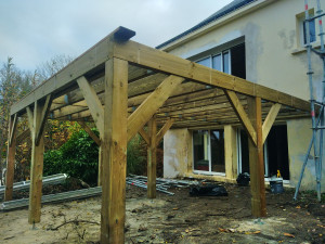 Photo de galerie - Structure terrasse sur pilotis 