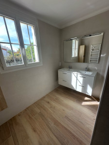 Photo de galerie - Rénovation complète d’une salle de bain 2/2