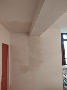 Photo de galerie - Fin des réparation dégât des eaux préparation avant application peinture 
