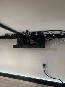 Photo de galerie - Câble management 