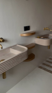 Photo de galerie - Pause et agencement de mobilier sur mesure. 